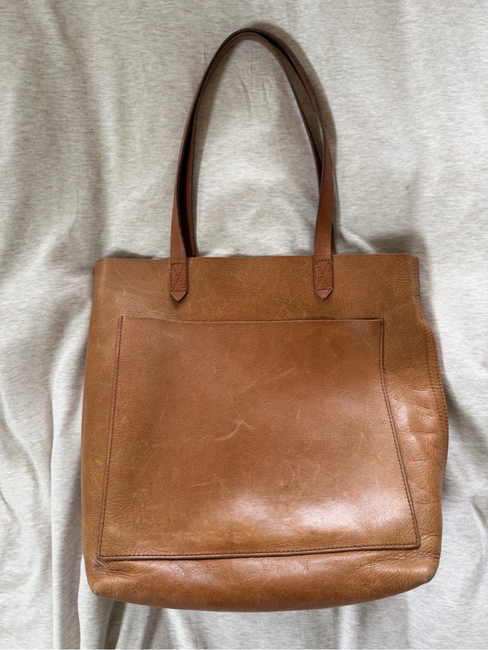 Madewell Handbags - Madewell Leather Medium Transport Tote Bag